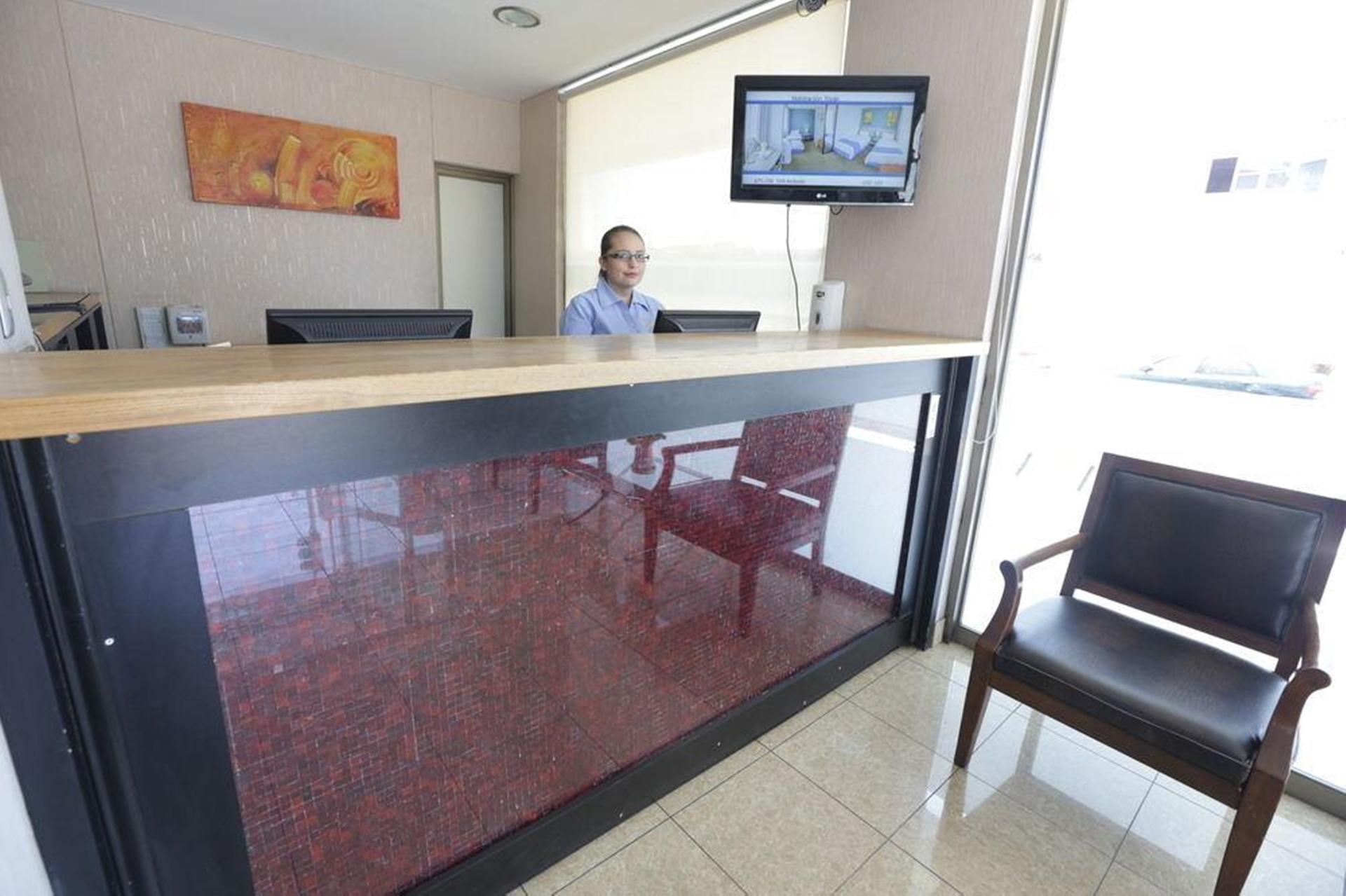 Hotel Gavina Express إكيكي المظهر الخارجي الصورة